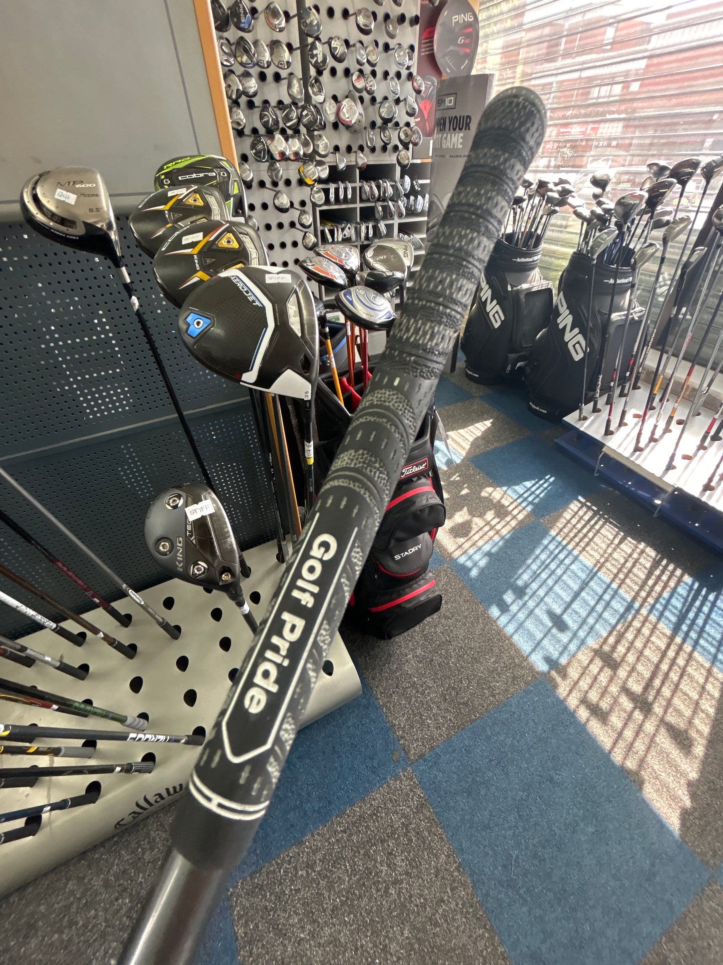 CALLAWAY PARADYM 2 HYBIRD (18* STIFF FLEX)