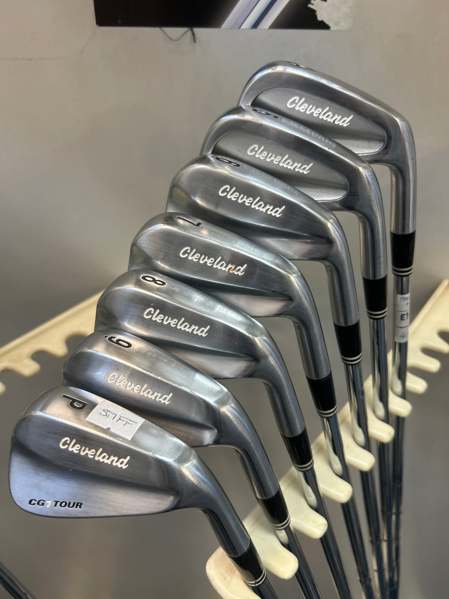 Cleveland CG1 TOUR (4-PW)