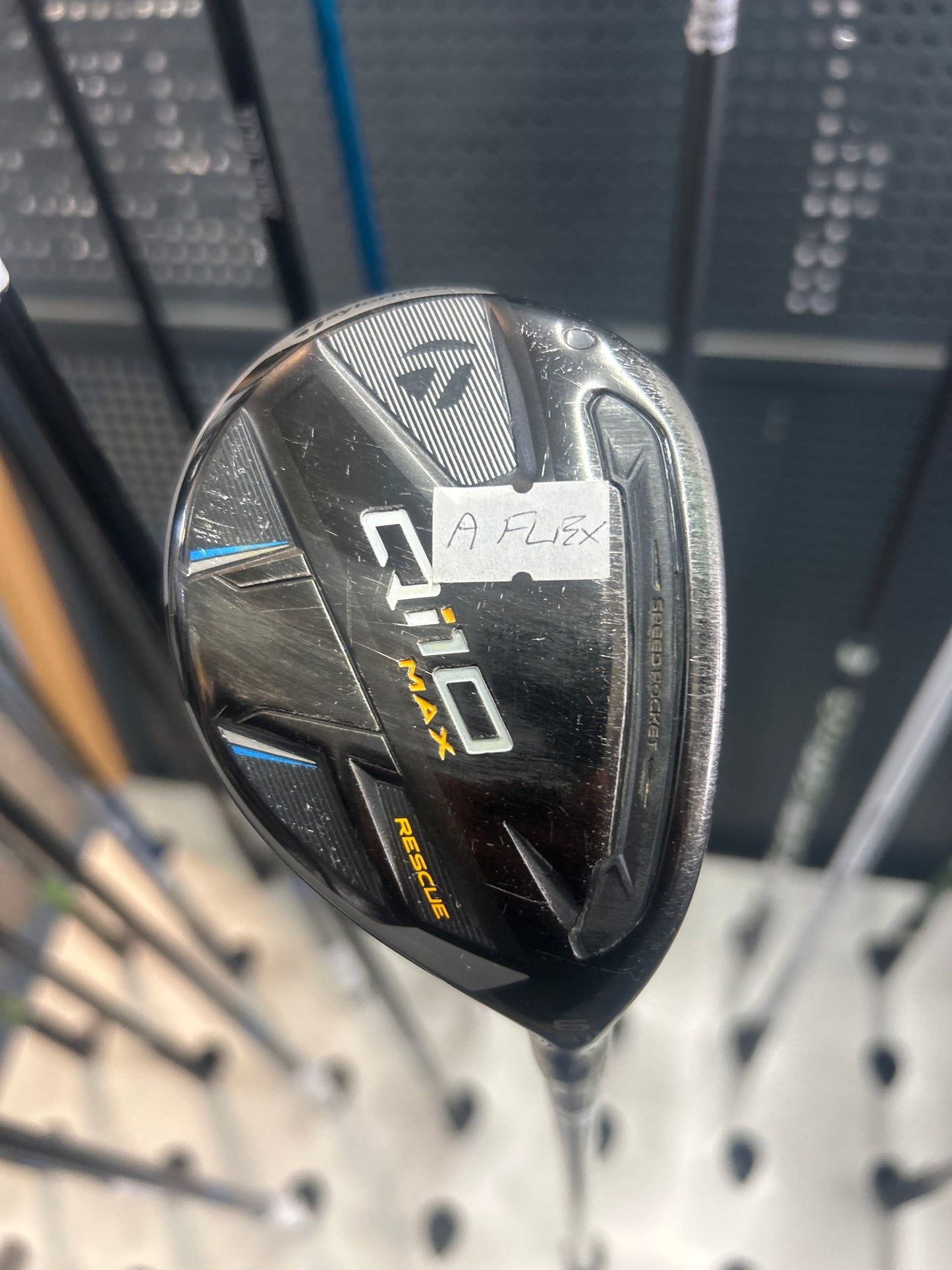 TAYLORMADE QI10 MAX 6 HYBRID (SOFT REGULAR FLEX)