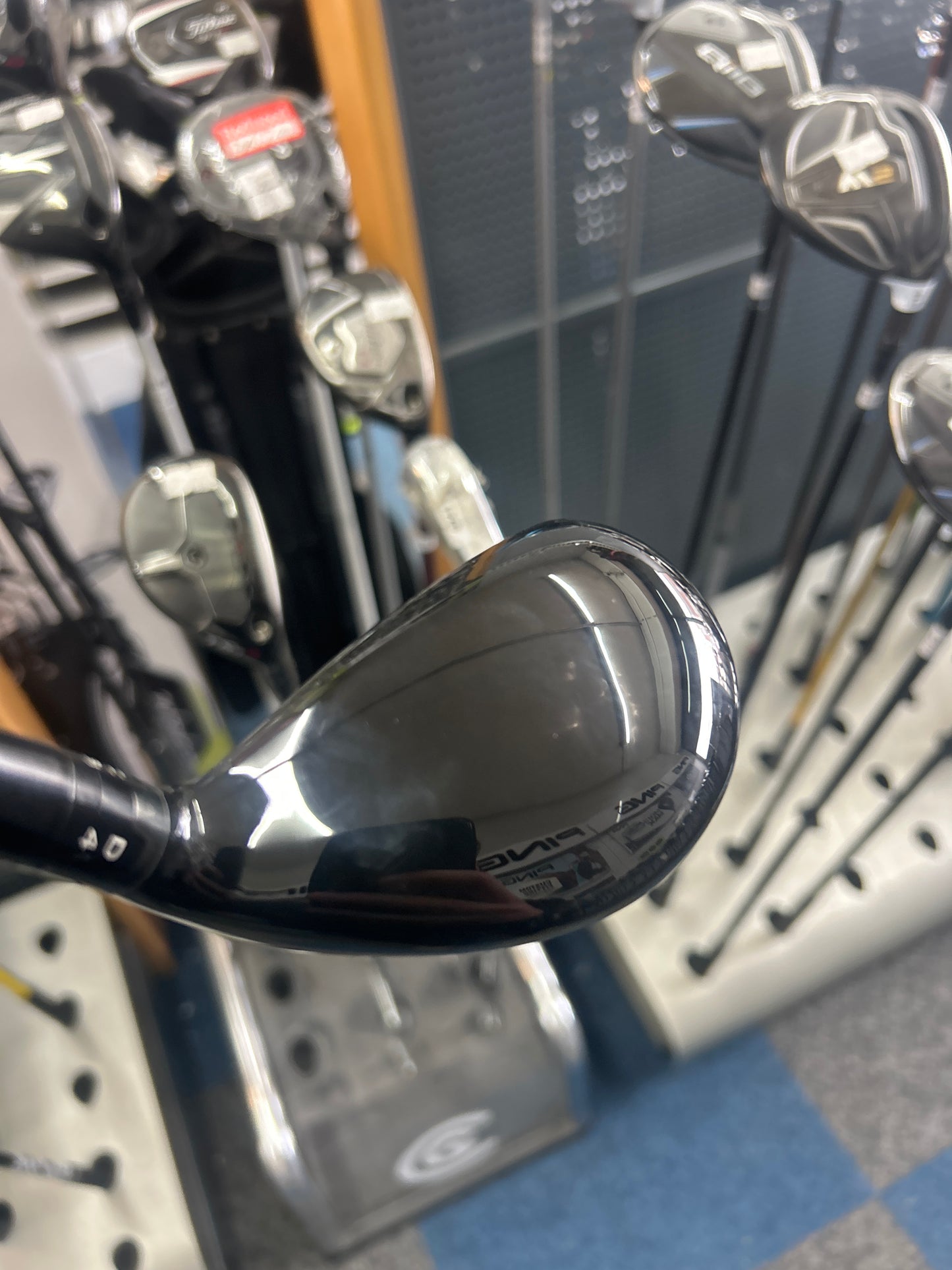 Titleist GT2 5 HYBIRD (STIFF FLEX)