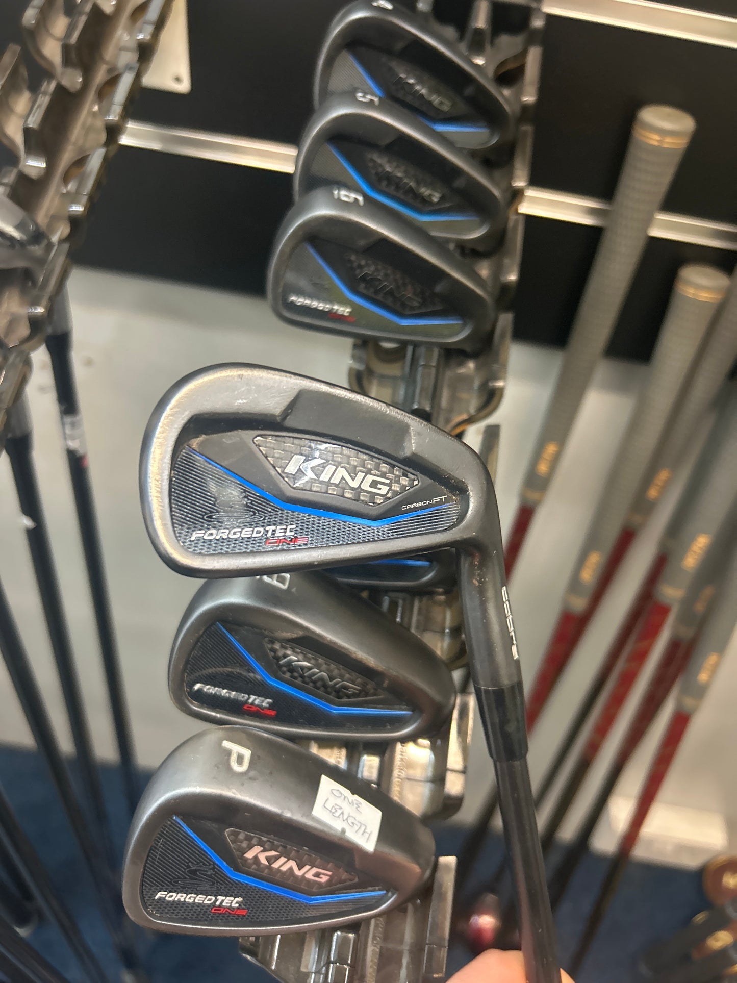 Cobra KING Forged Tec One Length (4-PW Regular FLEX)