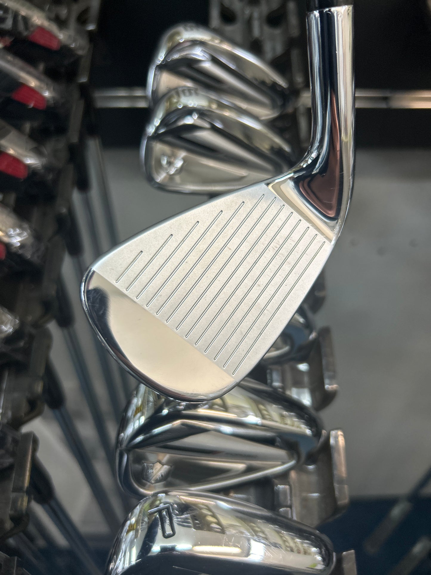 WILSON STAFF DYNRPWR FORGED (5-PW STIFF FLEX)