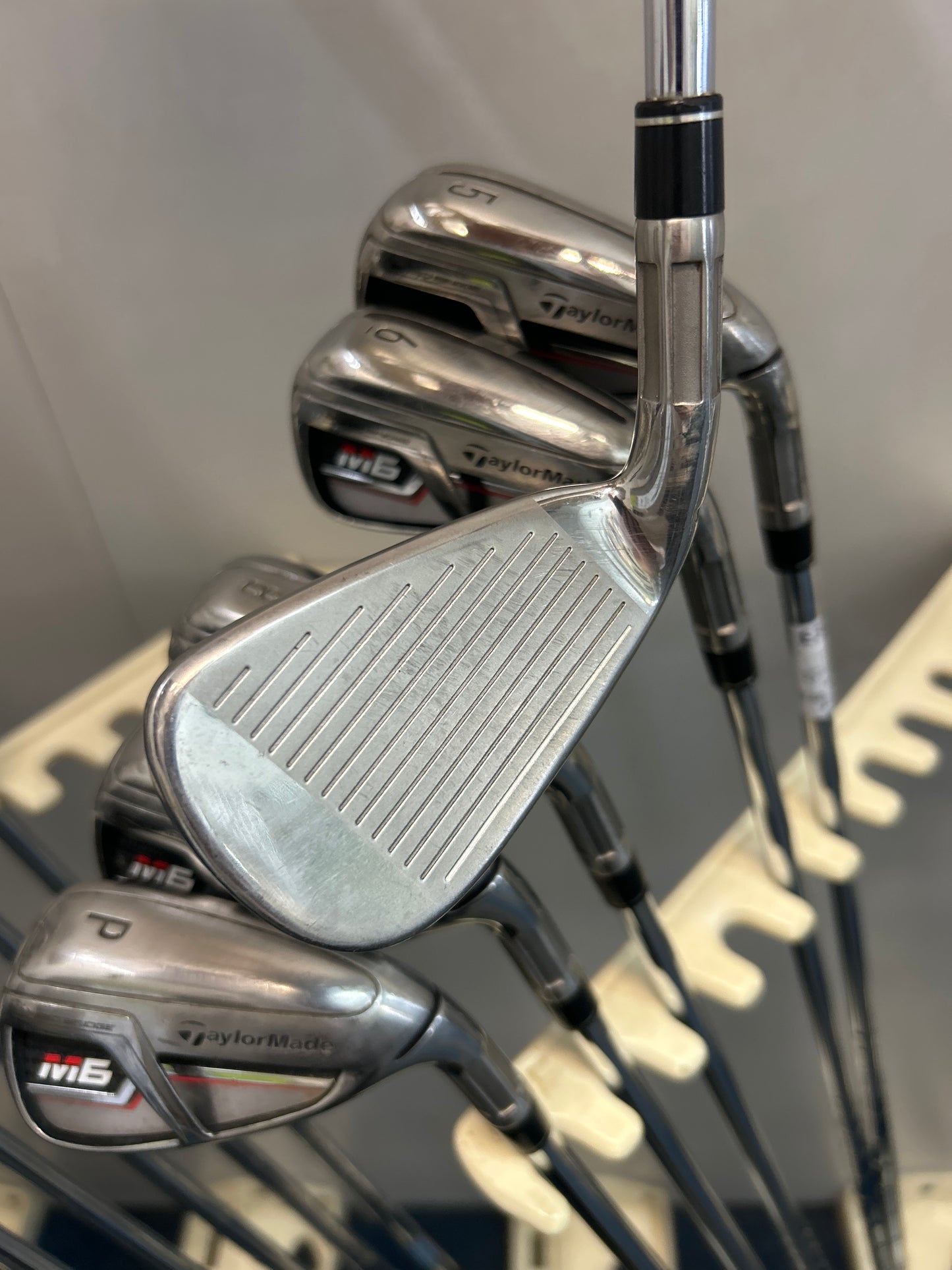 TaylorMade M6 (5-PW REGULAR FLEX)