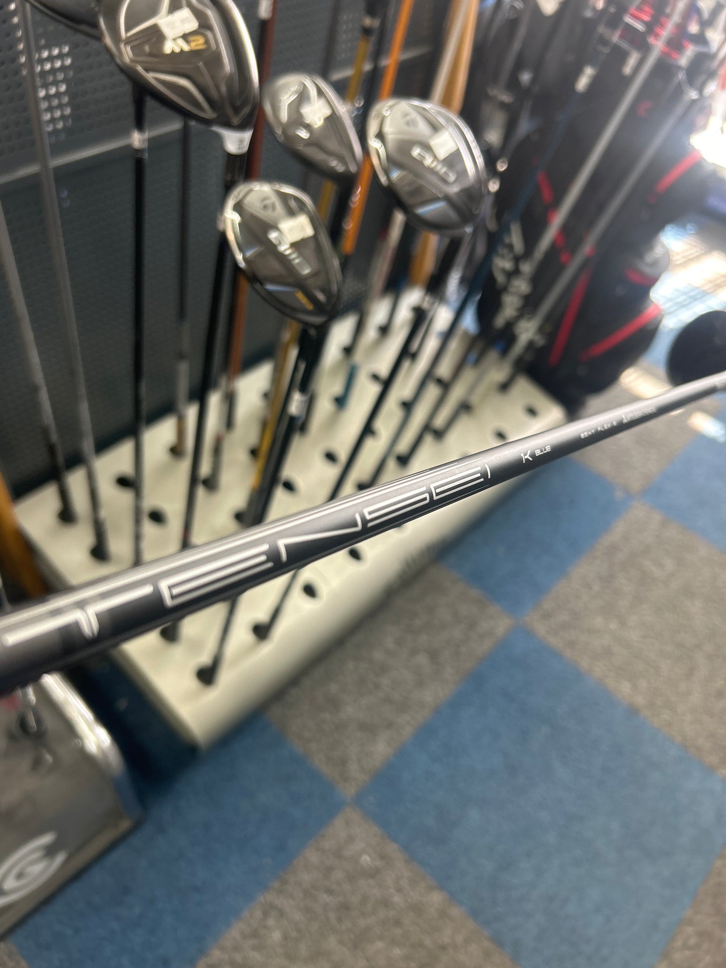 Titleist GT2 5 HYBIRD (STIFF FLEX)