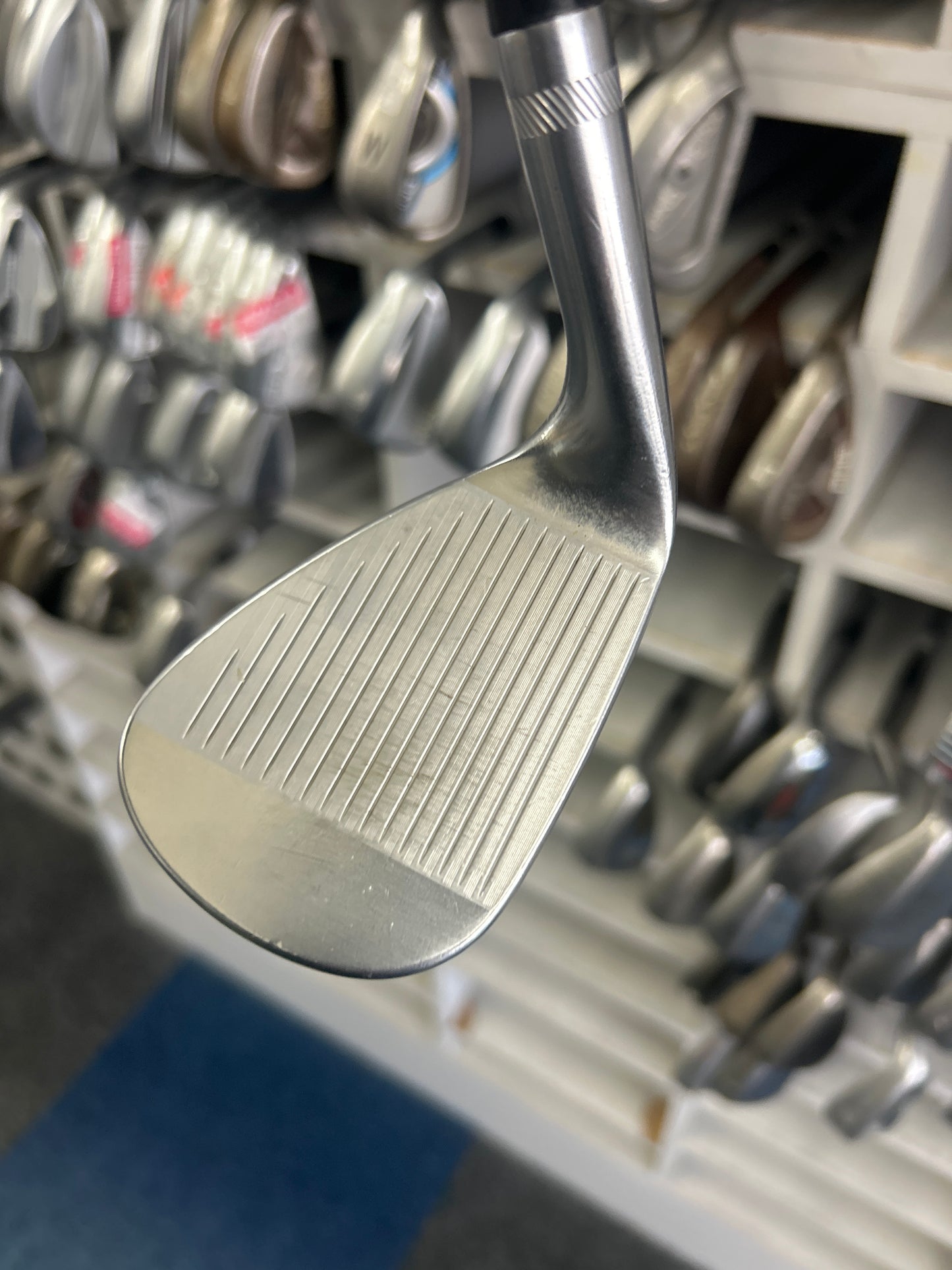 TITLEIST VOKEY SM9 50’’ F GRIND (8 Degrees Of Bounce)