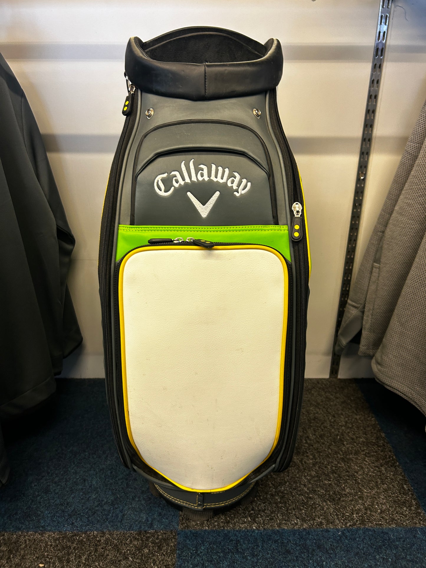 CALLAWAY EPIC FLASH TOUR BAG (GREEN/WHITE)