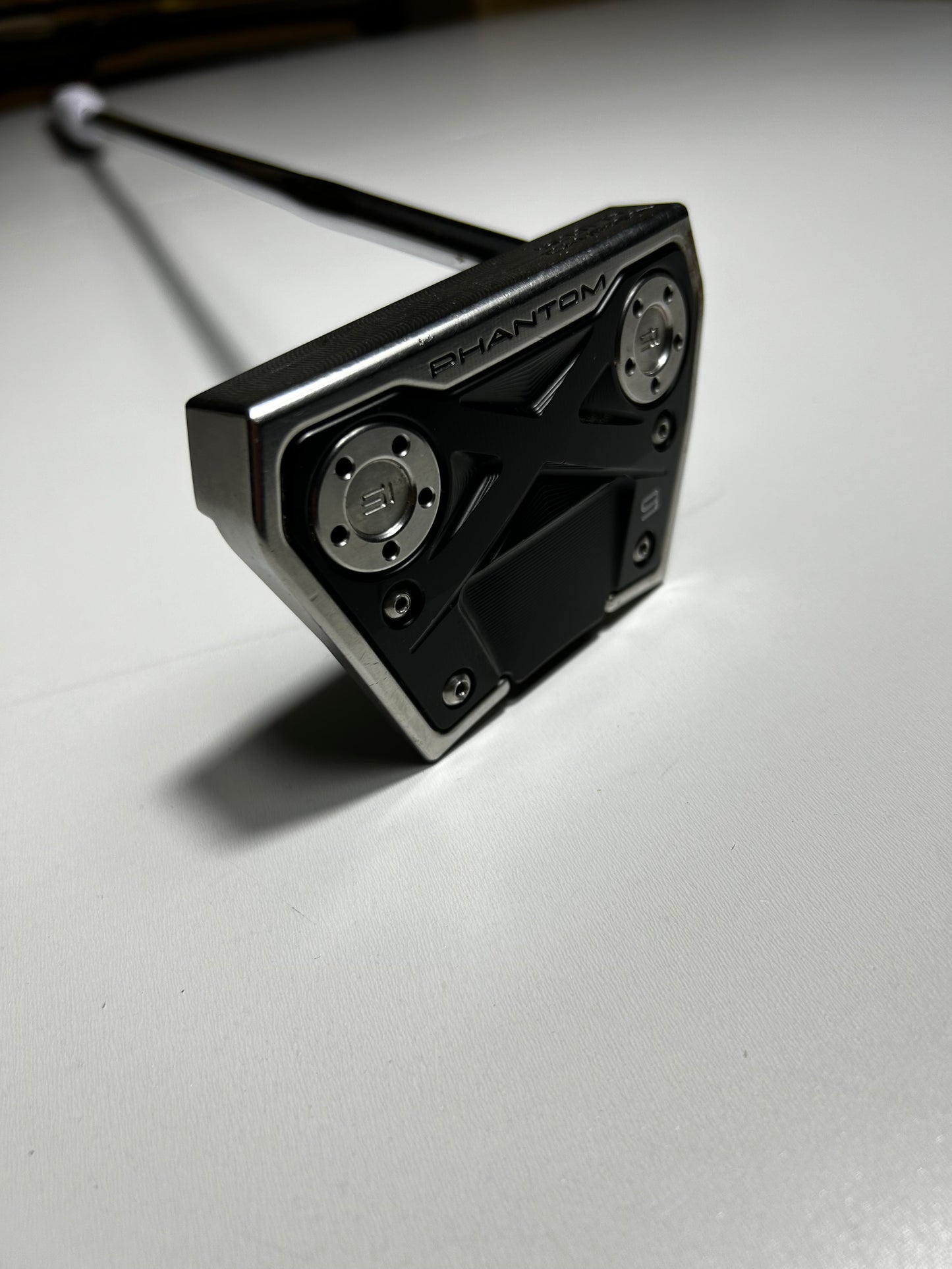 SCOTTY CAMERON PHANTOM 9