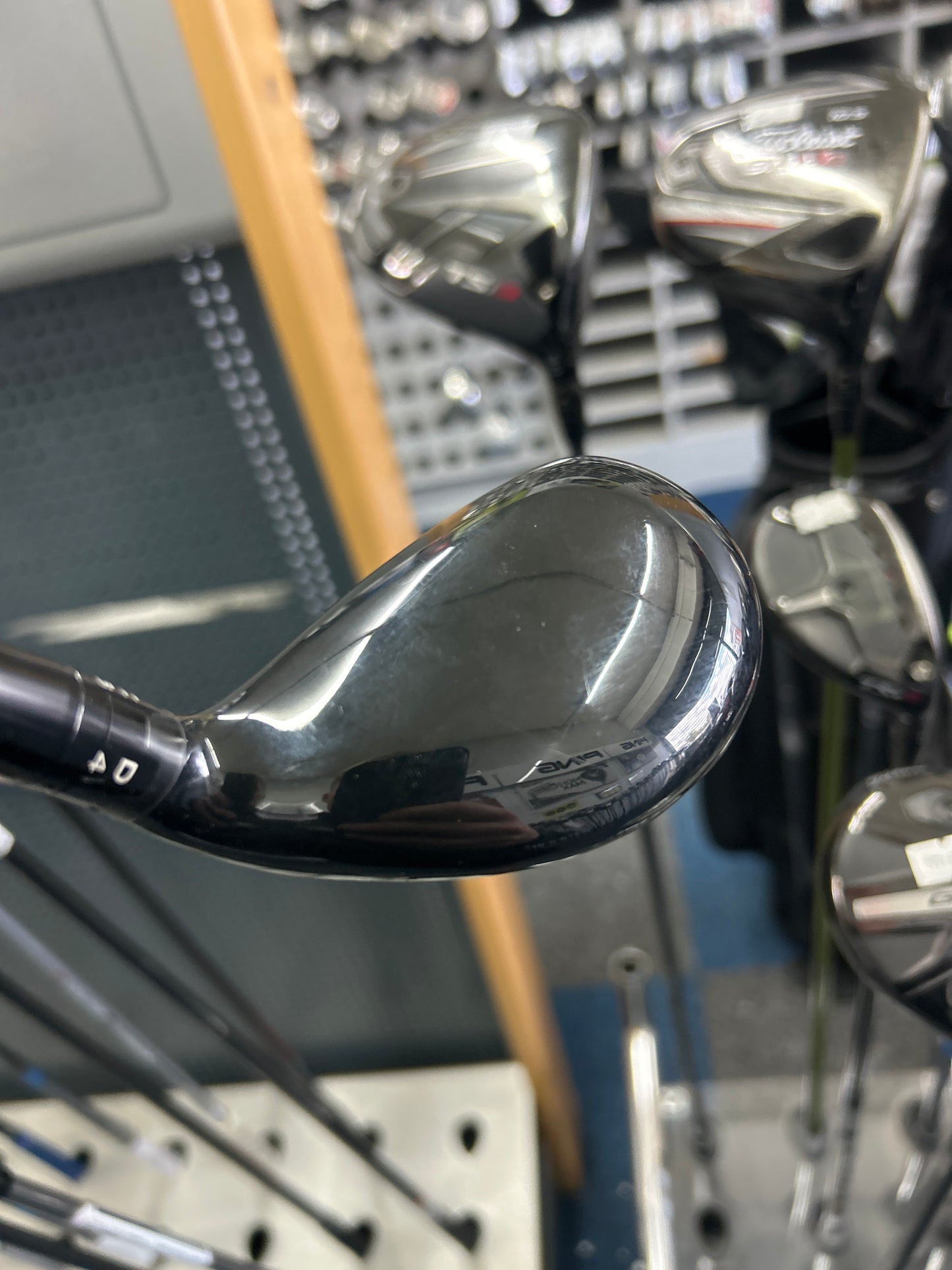 Titleist TSR3 3 HYBIRD (REGULAR FLEX)
