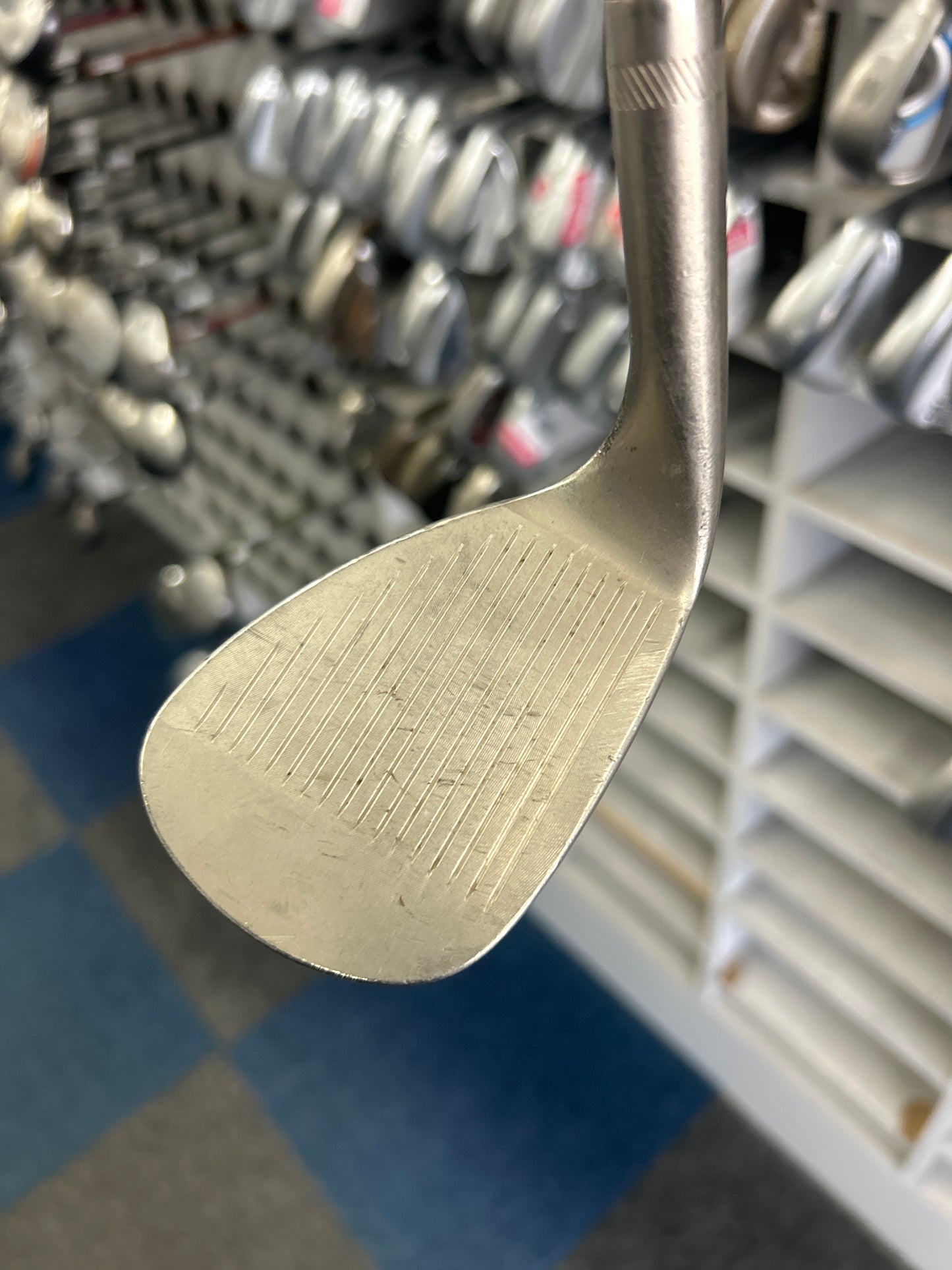 TITLEIST VOKEY SM5 60’’ L GRIND (4 Degrees Of Bounce)