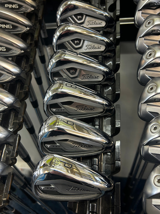 Titleist T300 5-PW (Regular FLEX)