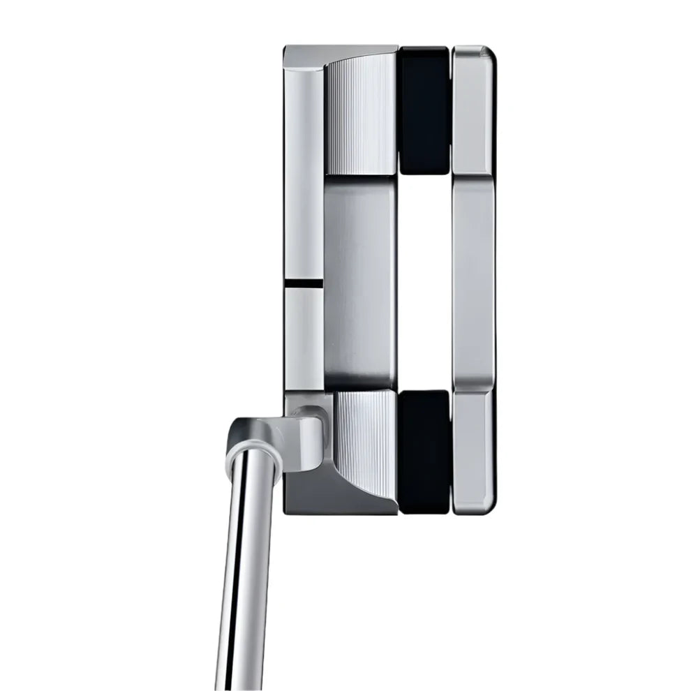 Scotty Cameron Squareback 2 (Available in store Only)